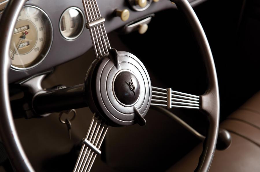  Ford DeLuxe Phaeton 1935 года  (фото 21 из 33)